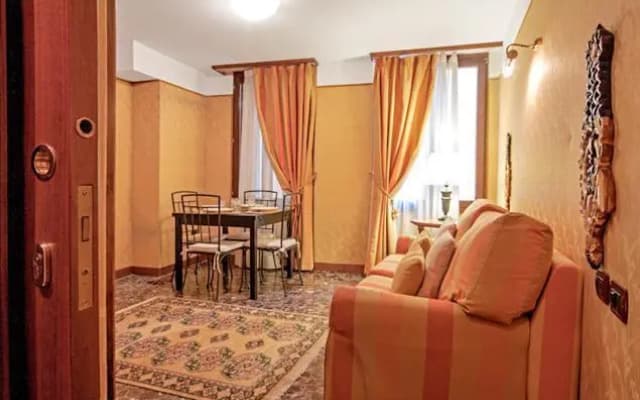 Venezia Apartments - photo 2