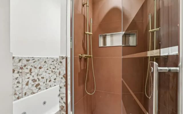 Lavie Maison Hot Tub Seaside Flat - photo 5