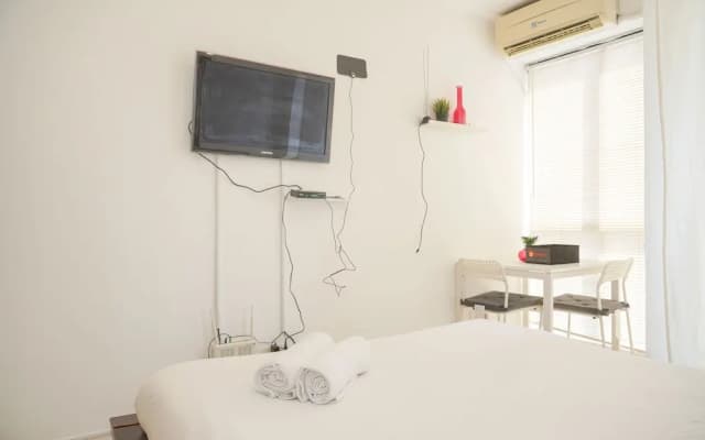 Modern And Nice Studio Citra Living Apartment - photo 4