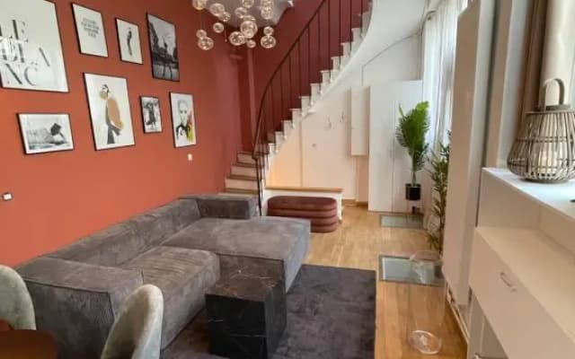 Canal Saint Martin Apartments - photo 2