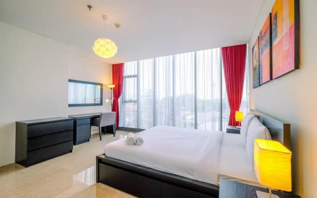 Good Deal And Strategic 1Br L'Avenue Apartment - photo 2