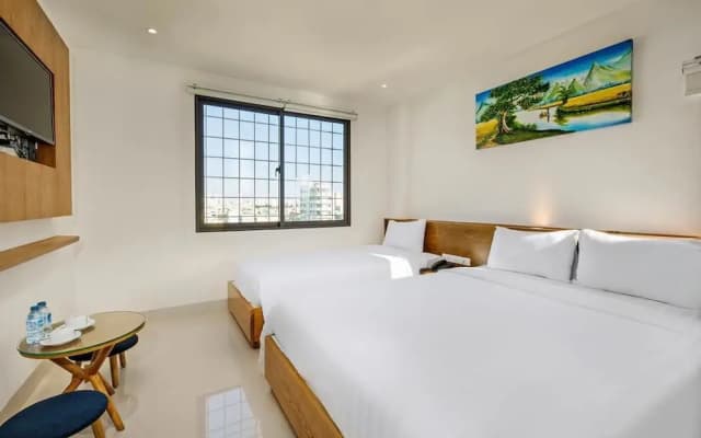 Diamond Hotel - photo 3