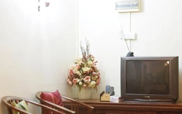Kencana Homestay - photo 5