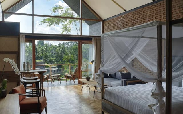 Chapung Sebali Hotel - photo 2