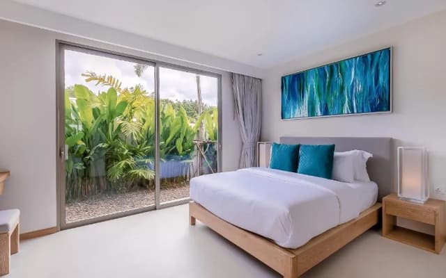 Modern 3BR Villa with Private Pool & BBQ - photo 2