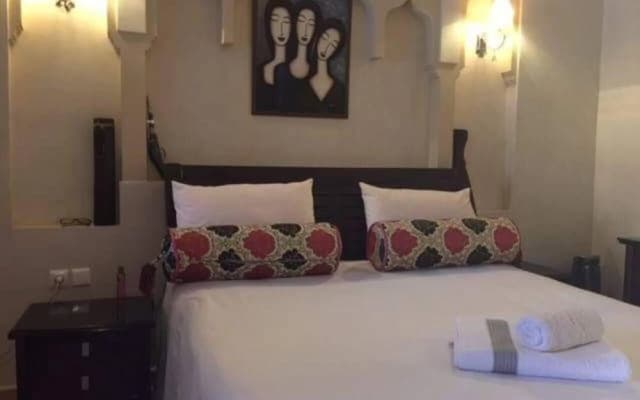 2 Bed Flat - Sleeps 6 - Hottub - Parking - Wifi - photo 2