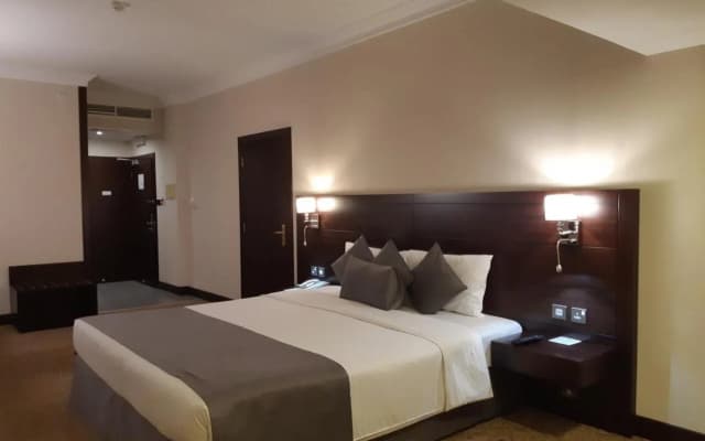 Lotus Grand Hotel Dubai - photo 4