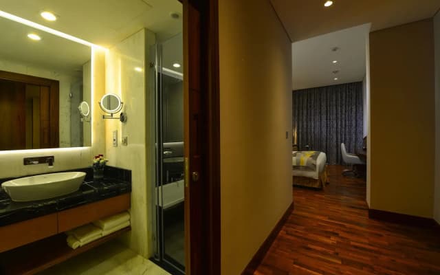 The Avenue Hotel - photo 5