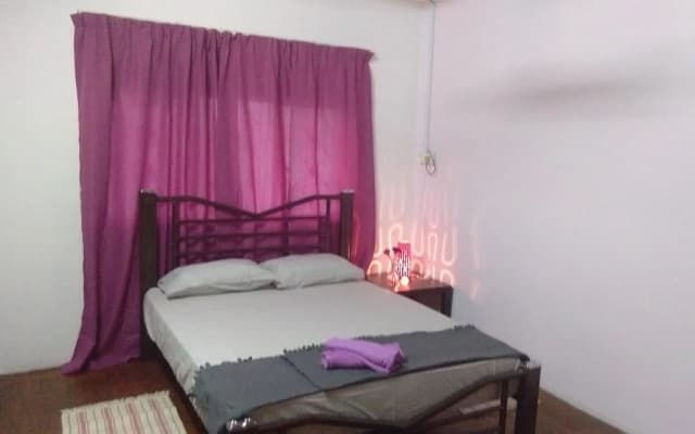 Purpleberry Inn - photo 2