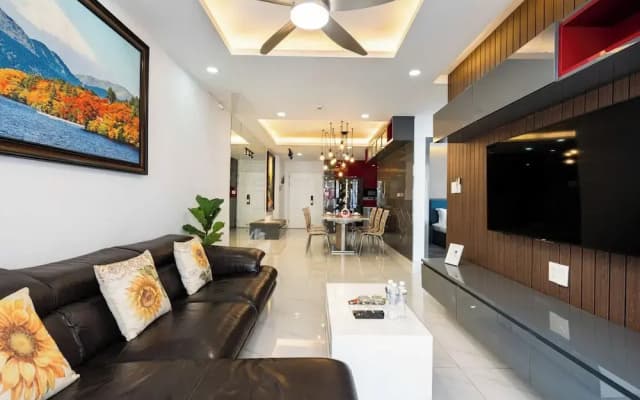 COZY 3-BR Apartment in the center of District 7 - photo 2