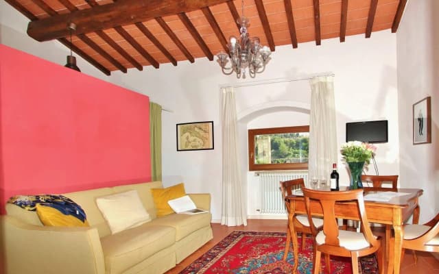 Florence View Apartments - photo 2