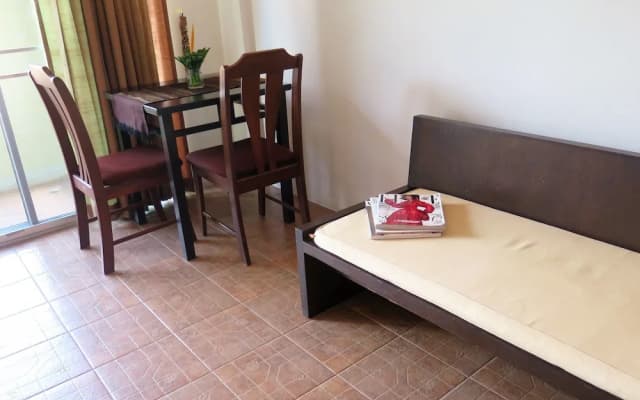 Phompassorn Apartment - photo 2