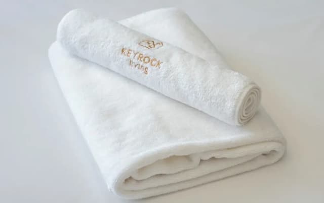 Luxury Studio with Pool and Parking - photo 4