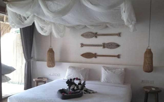 BoBos Villa - photo 2