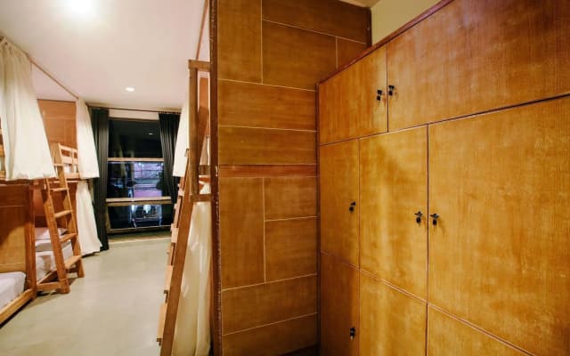 Lokal Bali Hostel - photo 3