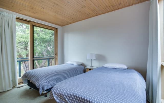 Latham Beach House - photo 4