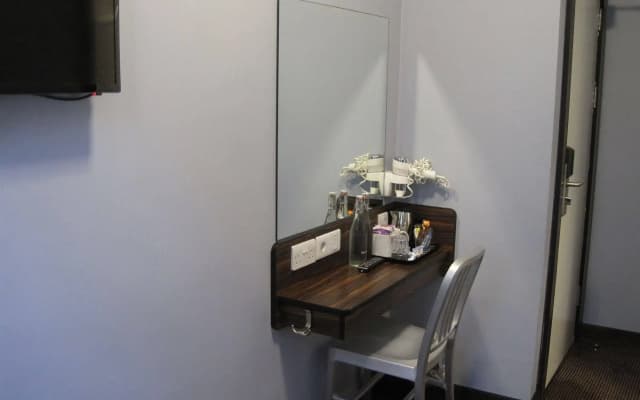 The Angus Hotel - photo 2