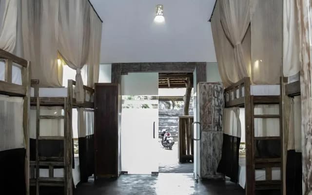 Bima Sakti Hostel - photo 2