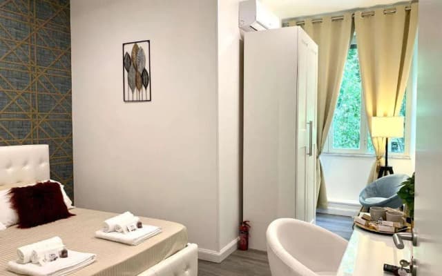 4VaticanRooms - photo 2