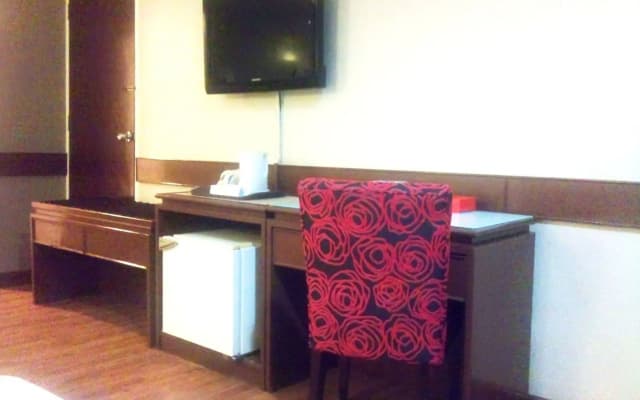 Hotel Grand Crystal - photo 4