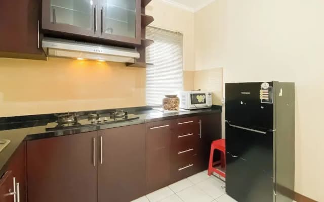 Spacious And Comfy 3Br At Puri Garden Apartment - photo 5