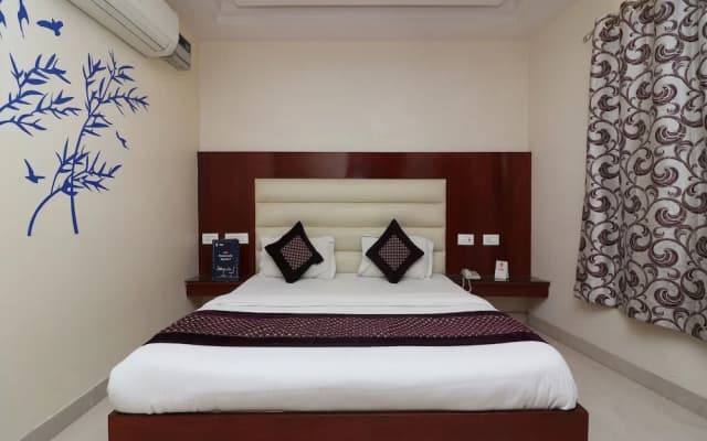 Hotel Sapphire - photo 3