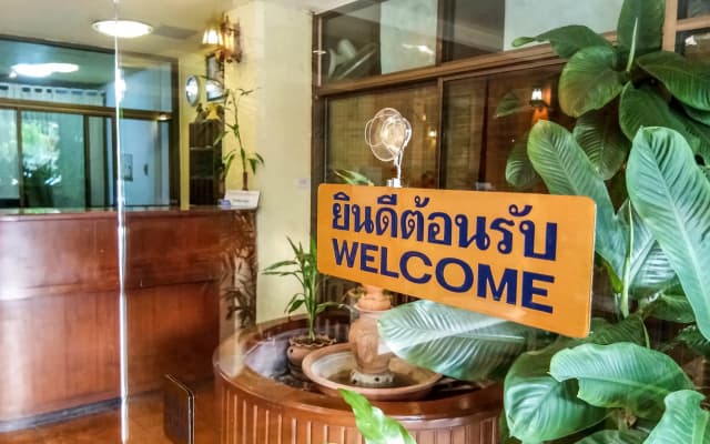 Bautong Lodge Guest House - photo 2