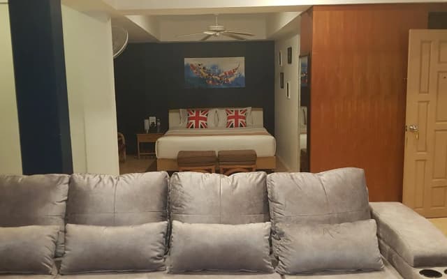 Summer Breeze Hotel - photo 3