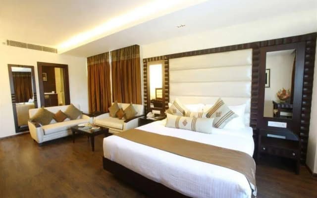 Parkland Grand Kapashera - photo 4
