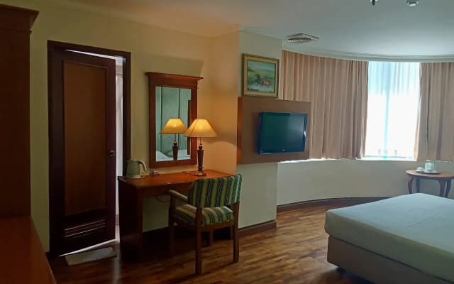 Hotel Mega Cikini - photo 4
