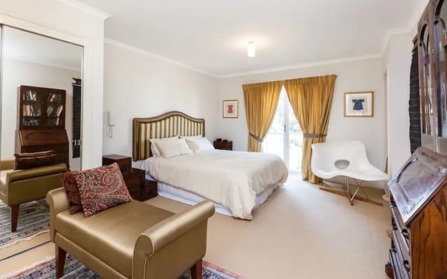 JASMINE, 2BDR Port Melbourne House - photo 5