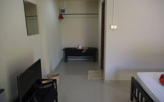 Thai House Beach Resort - photo 3