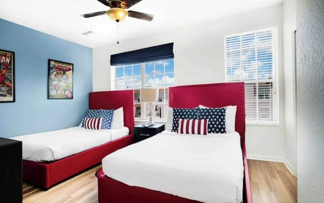 Spacious Townhome W/patio & Garage! Sleeps10 - photo 3