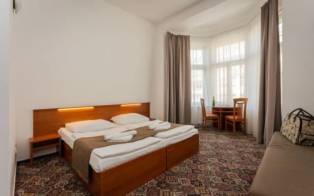 Hotel City Centre - photo 3