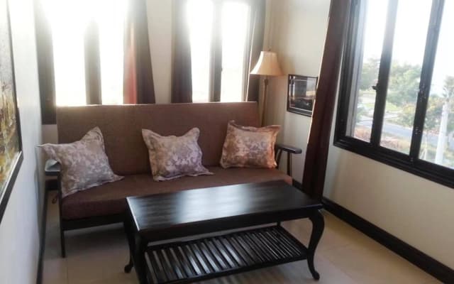 Hamilton Oceanview Villa - photo 5