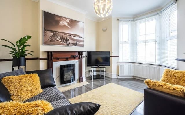 Comfortable 4-bed House - photo 3