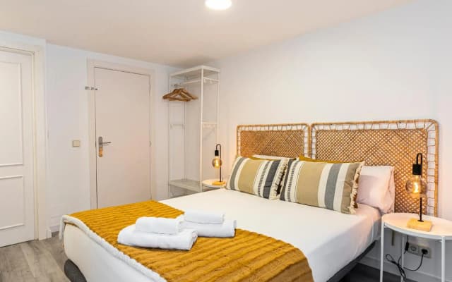 BNBHolder Calm Duplex RETIRO FREE PARKING - photo 2