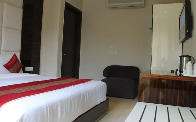 Hotel Gulnar - photo 2