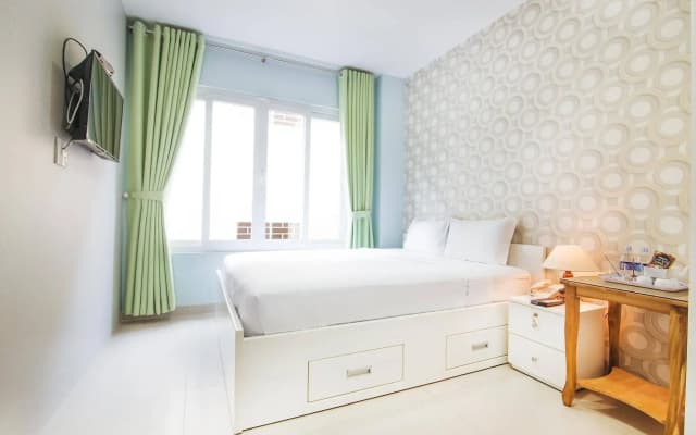 Max Sunflower Hotel - photo 4