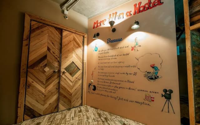 The Bridge Hostel - photo 4