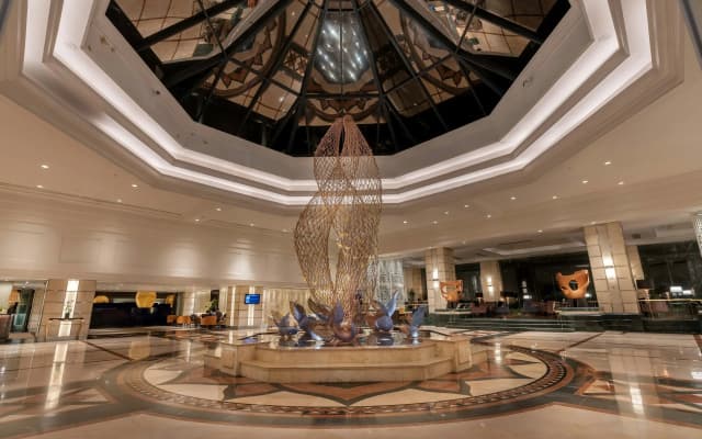 Cinnamon Grand Colombo - photo 2