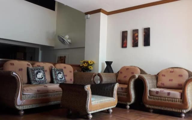 Jon Thaihouse - photo 3