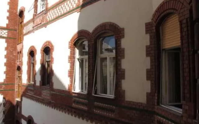 Jimi Hendrix Guesthouse - photo 5
