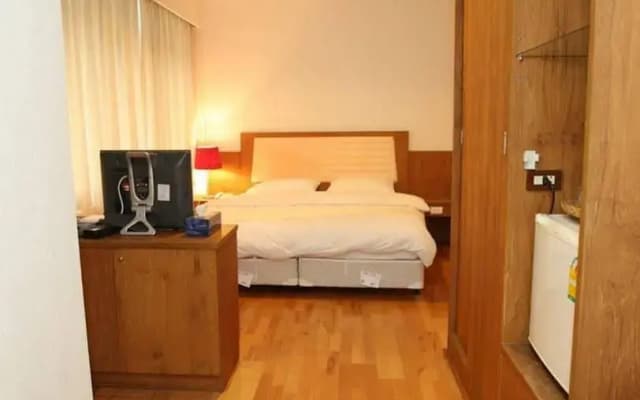 Sun City Hotel - photo 4