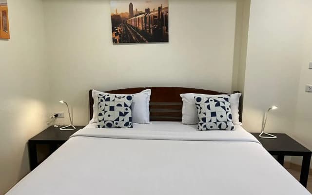V Check Inn Sukhumvit 22 - photo 3