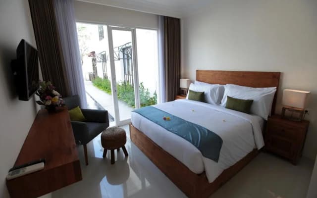 Umpadhi Canggu Hotel - photo 5