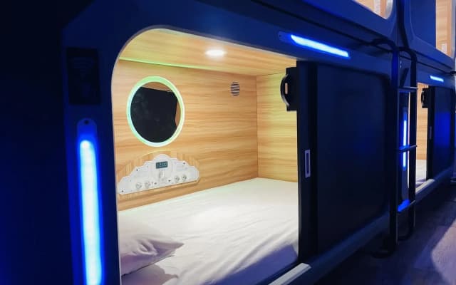 Kama Central Park Hostel - photo 3