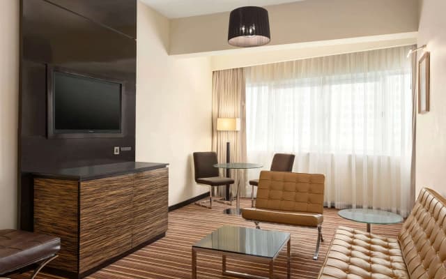 Ramada by Wyndham Colombo Hotel - photo 4