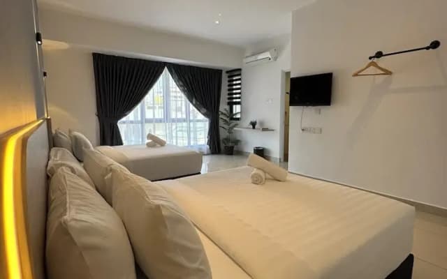 Maca Hotel by Sky Hive - photo 2