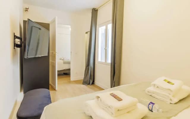 Superb Apartment With Patio 6p/2bdr - Opera/grands Boulevards - photo 2
